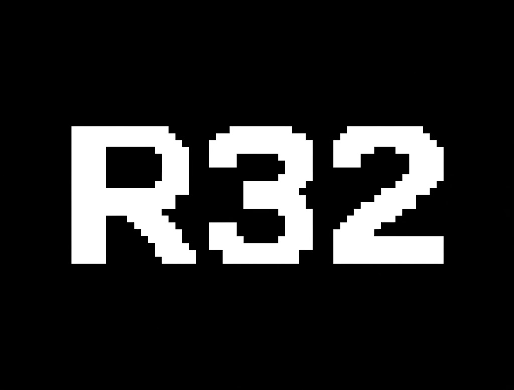 R32