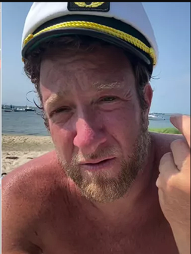STOOLSAILO